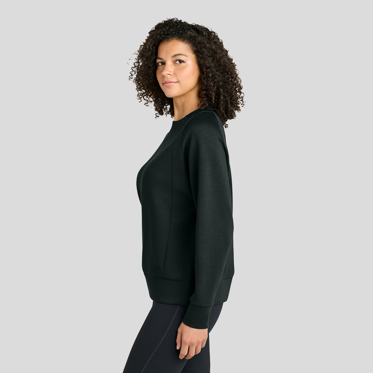 Womenβs Transcend Pullover | Blacktop