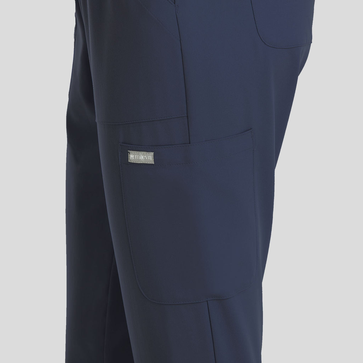 Maevn_Momentum_5091_navy_detail
